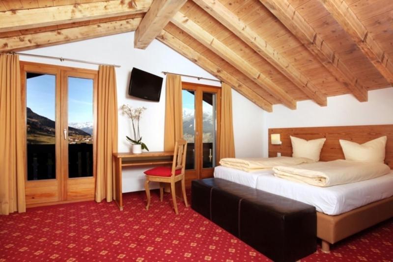 Hotel Central Obersaxen Luaran gambar